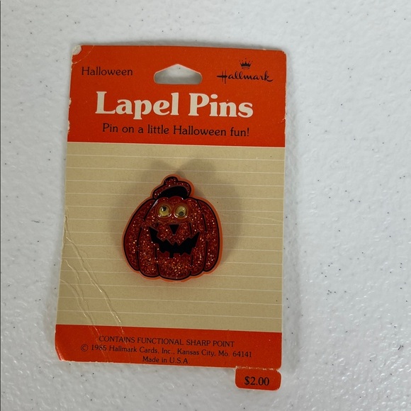 Hallmark Halloween Theme Lapel Pins Vintage Lot of 4 New on Card - Picture 8 of 13